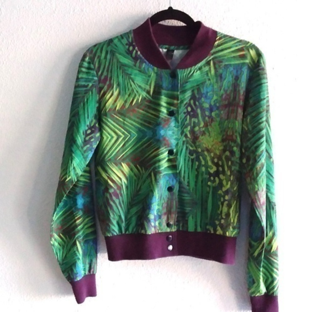 Reflex two tone green work out jacket size small
